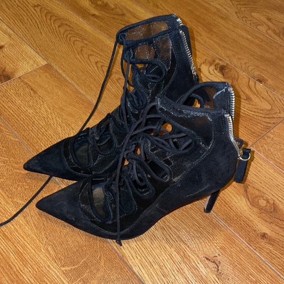 Black bootie - Picture 2 of 5